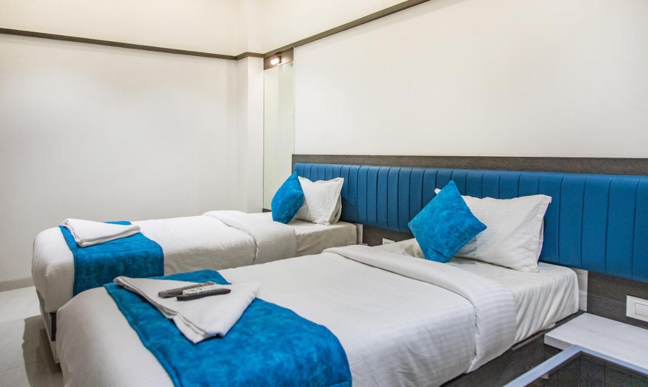 Hotel Megh Residency Navi Mumbai Exterior foto